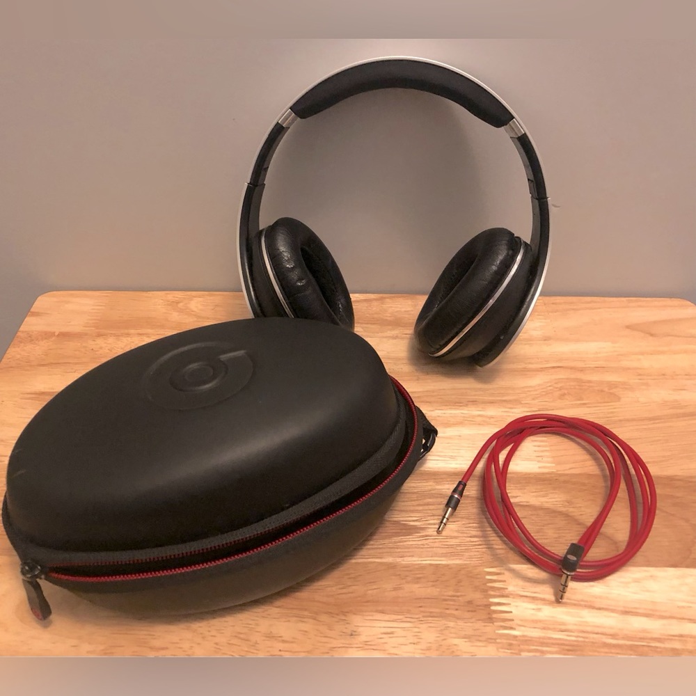 Beats Studio wired headphones with Case